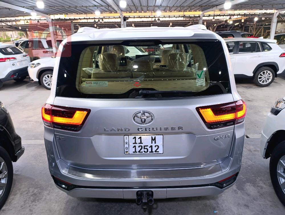 Toyota Land Cruiser